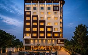 Hotel Udai Median